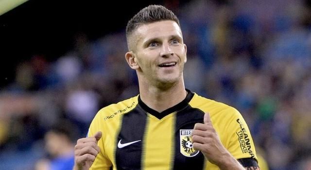 球队吸引了 球队吸引了